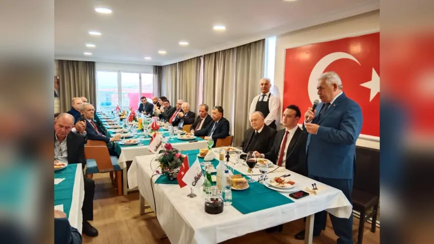 Ahbaplar Toplantısında Türkiye ve Dünya Ekonomisi Masaya Yatırıldı