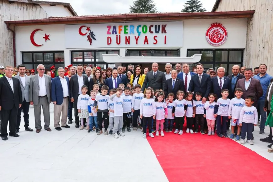 Afyonkarahisar’da Çocuklara Armağan: Zafer Çocuk Dünyası Açıldı