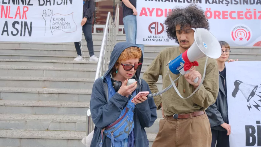 Anadolu Üniversitesi’nde “Aile Yılı” Sempozyumuna Tepki