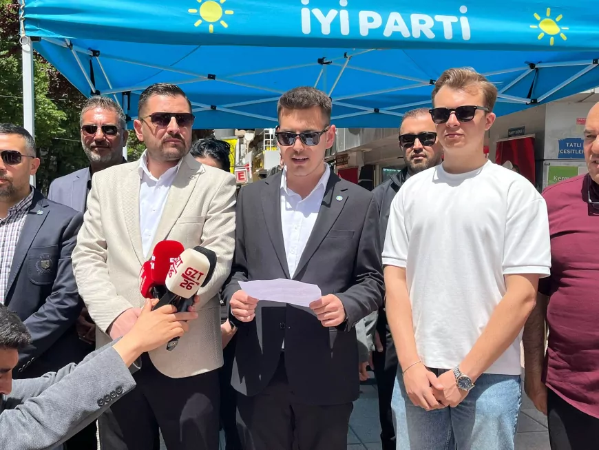 İYİ Parti Gençlik Kollarından 19 Mayıs Mesajı: Cumhuriyet’ten Yanayız