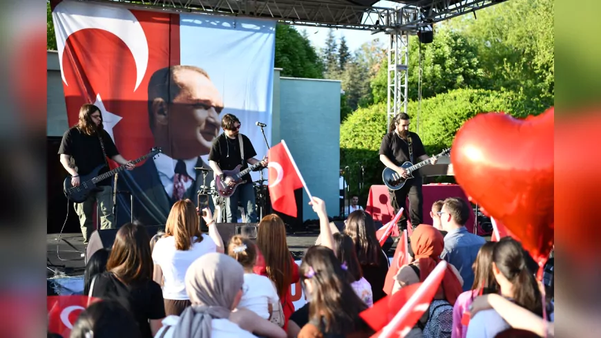 Tepebaşı Belediyesi Gençlik Festivali Coşkuyla Tamamlandı