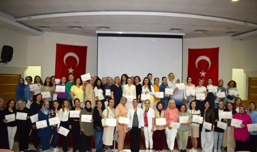 Eskişehir’de Ebelere Yönelik Eğitim Programının İkinci Etabı Tamamlandı