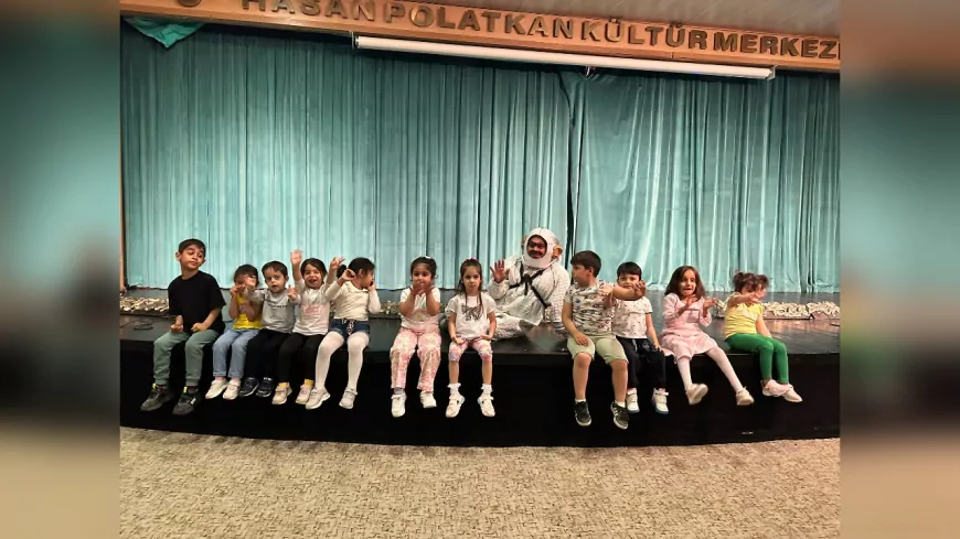 Engelsiz Kreş Öğrencileri Tiyatroda Empatiyle Tanıştı