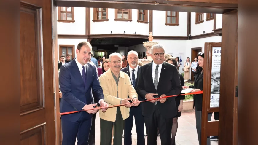 “Eskişehir Edebiyat Rotası” Sergisi Ziyarete Açıldı