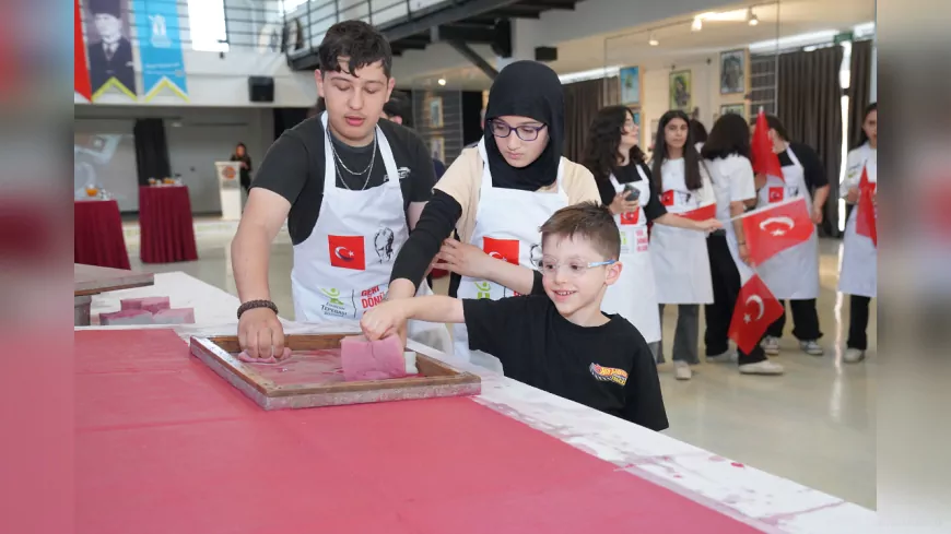 Tepebaşı’ndan Sanata ve Geri Dönüşüme Katkı: “Geri Dönüşüm Oluşum” Sergisi Açıldı