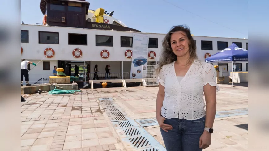Bergama Vapuru Üniversite Yolunda Gençlerin Limanı Oldu