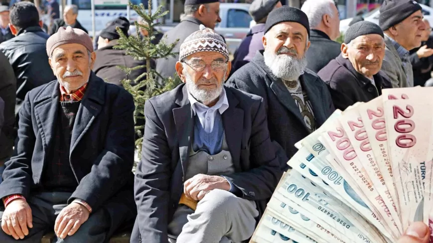 Emeklilere Bayram Müjdesi: 4.000 TL’lik Kurban Bayramı İkramiyesi 31 Mayıs’tan İtibaren Hesaplarda