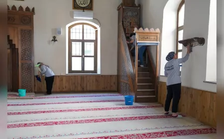 Tepebaşı Belediyesi’nden Camilere Bayram Temizliği