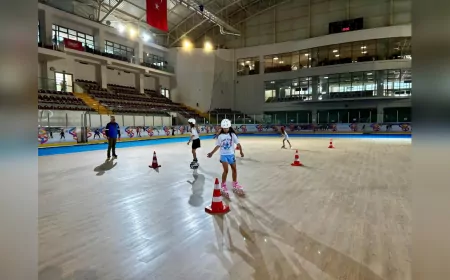 Buz Sporları Salonu'nda Yaz Dönemi Başlıyor: Tekerlekli Paten Eğitimi İçin Kayıtlar Açılıyor