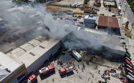 Adapazarı’nda Traktör Fabrikasında Yangın