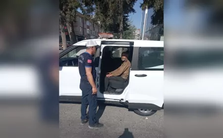 Büyükşehir Zabıtasından Evsiz Vatandaşa Yardım Eli