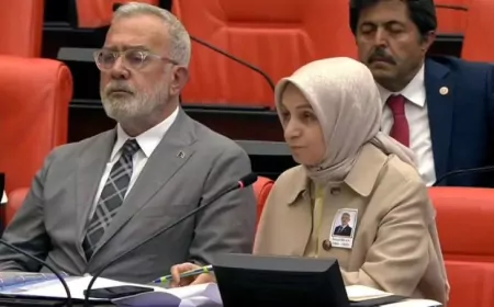 AK Parti Grup Başkanvekili Leyla Şahin Usta: ‘Türkiye artık sadece savunmuyor, gerektiğinde hassas hedefleri etkisiz hâle getirecek güce sahiptir’