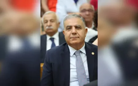 CHP Hatay Milletvekili Mehmet Güzelmansur: 'Yerinde dönüşüm süresi uzatılmıyorsa bu, depremzedeye hibe vermemek demektir'