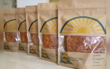 İhtiyaç Sahiplerine Besleyici Küllüoba Ekmeği Dağıtıldı