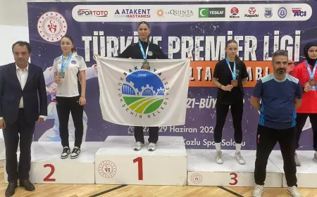Büyükşehir Belediyesi Sporcuları Türkiye Genelinde Başarıdan Başarıya Koşuyor