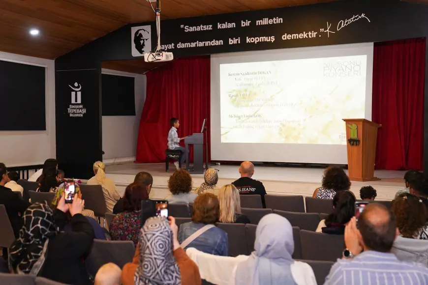 Tepebaşı Belediyesi’nden Miniklerden Yıl Sonu Piyano Resitali