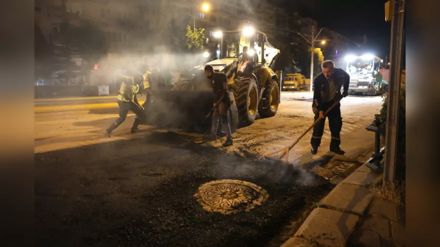 Eskişehir’de Gece Mesaisi Devam Ediyor: Vali Ali Fuat Güven Bulvarı’nda Asfalt Çalışması