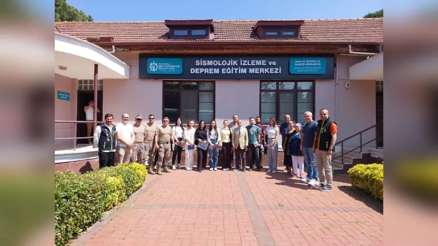 Kocaeli Büyükşehir’den Emniyet Personeline Deprem Eğitimi