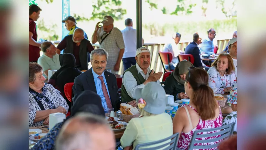 Başkan Alemdar, Karasu’nun Çınarlarıyla Acarlar Longozu’nda Buluştu