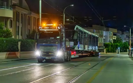 Kocaeli’de Ulaşım Daha da Konforlu: 8. Tramvay Hizmete Girdi