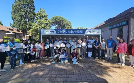 Deprem Bölgesi Öğretmenlerine Kocaeli'den Hayati Eğitim