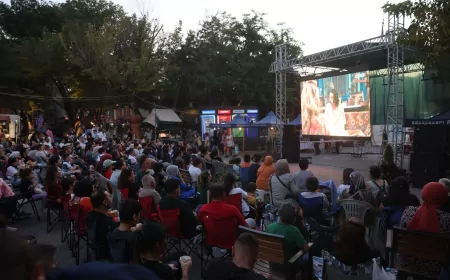 Odunpazarı’nda Açık Hava Film Günleri nostaljik bir başlangıç yaptı