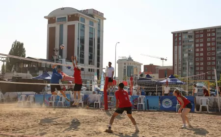 Eskişehir’de Plaj Voleybolu Şenliği Coşku Dolu Anlara Sahne Oldu