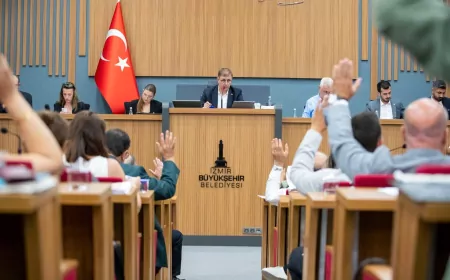 Başkan Tugay: “Yangının Yaralarını Dayanışmayla Saracağız”