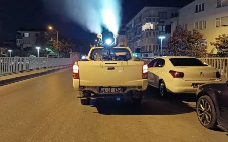 Yalova Belediyesi’nden 14 Mahallede Aralıksız İlaçlama Çalışması