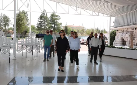 Başkan Ünlüce’den Çifteler Çıkarması: “El Ele Vererek İlçemize Yakışan Meydanı Kazandıracağız”