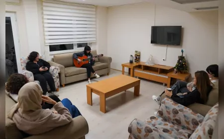 Muazzez İlmiye Çığ Kız Öğrenci Misafirhanesi Yeni Dönem İçin Kayıtlarını Bekliyor