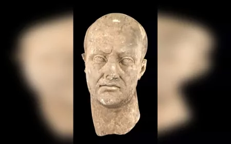 Aspendos Antik Kenti’nde Roma Dönemi’ne Ait İmparator Başı Heykeli Bulundu