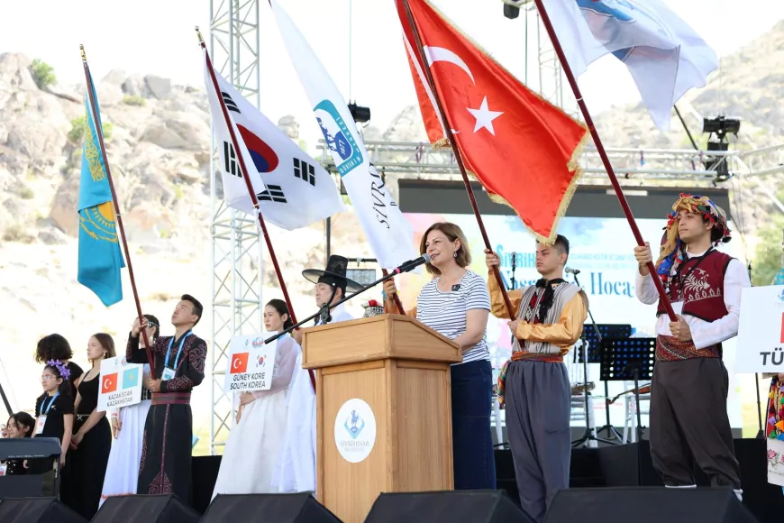Başkan Ünlüce, Sivrihisar’da Nasreddin Hoca Festivali’ne Katıldı