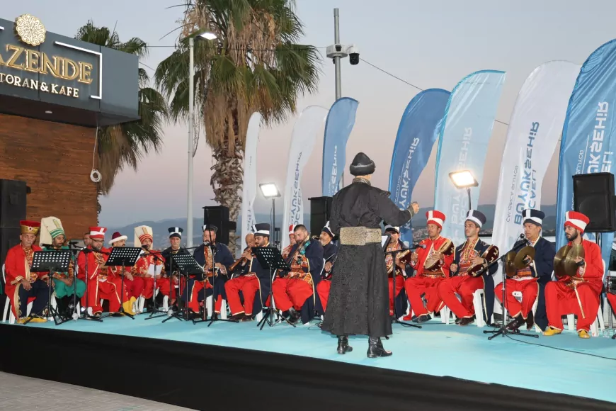 Kocaeli Büyükşehir Mehter Takımı’ndan Aşure Günü’ne Özel Konser
