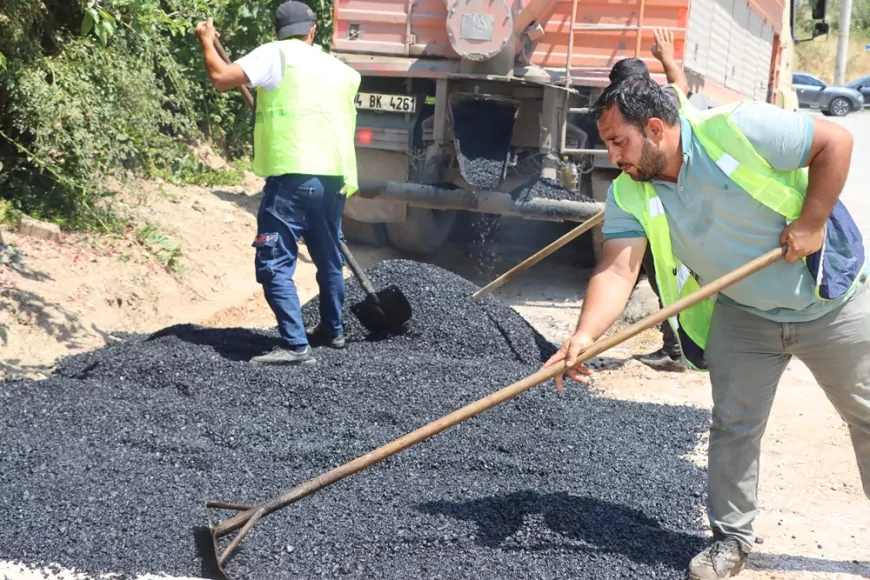 Yalova Şehir Merkezinde Yol ve Kaldırım Bakımları Sürüyor