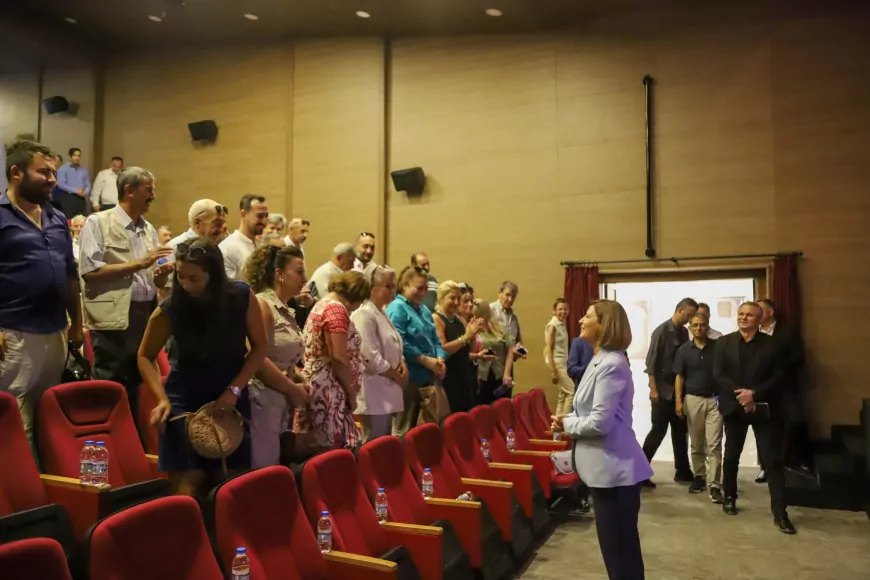 Odunpazarı Muhtarları Başkan Ünlüce ile Bir Araya Geldi: Ortak Akılla Çözüm Vurgusu