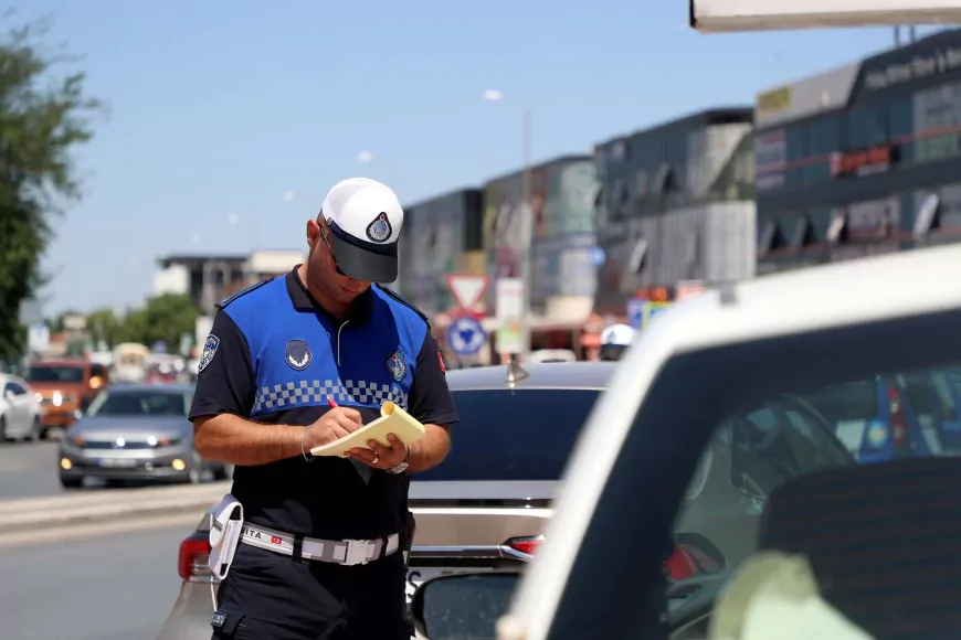 Sakarya’da Kaldırım İşgallerine Geçit Yok: 627 Araca Yasal İşlem