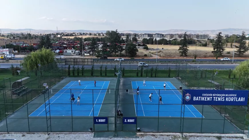 Batıkent Tenis Kortları’nda Spor ve Eğitim Keyfi Devam Ediyor