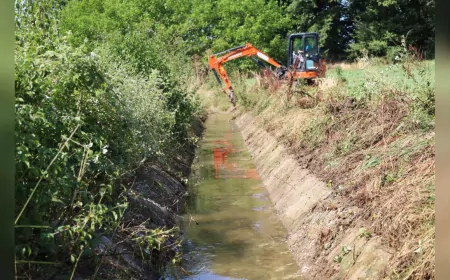 Kocaeli Büyükşehir’den Çiftçilere Su Desteği: Sulama Kanallarında Hummalı Temizlik