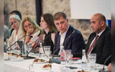 Başkan Tugay: “Elimizin Altındaki Hazineleri Görmeliyiz”