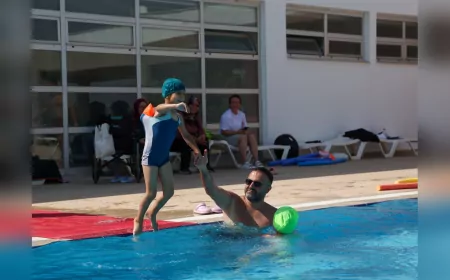 Antalya’da Özel Bireyler Yüzme Kurslarıyla Hem Güçleniyor Hem Eğleniyor