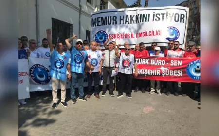 Türkiye Kamu-Sen’den İş Bırakma Eylemi: “Memur Hakkını İstiyor”