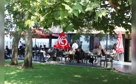 Yürüyen Köşk Hafta Sonu Ziyaretçi Akınına Uğradı