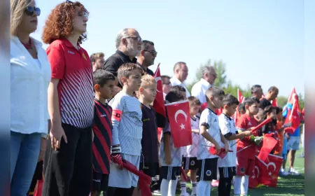 “Zaferden Kurtuluşa” Mini Minikler Futbol Şenliği Eskişehir’de Başladı