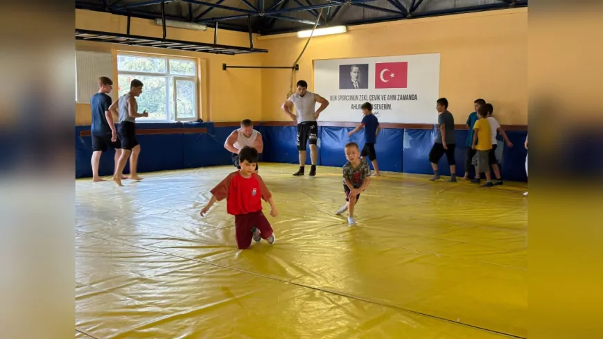 Yalova’da Minik Pehlivanlar Yetişiyor: Yaz Spor Okullarında Güreşe Yoğun İlgi