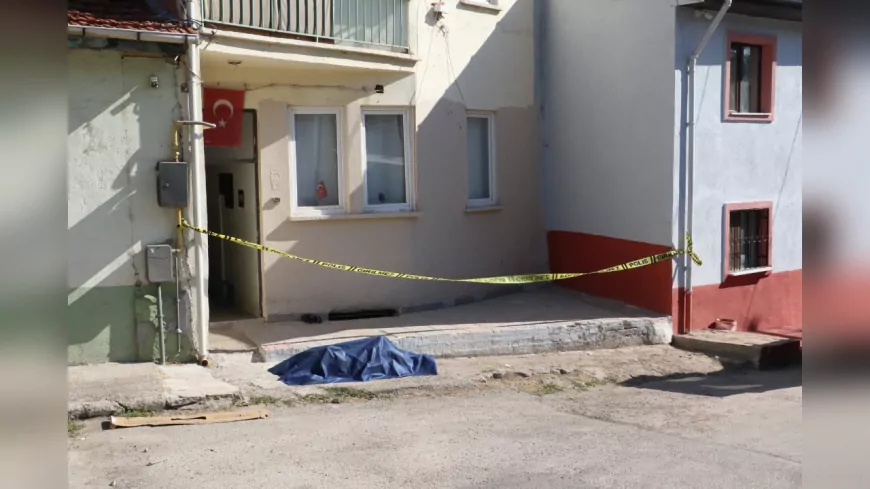 Eskişehir’de Evinin Önünde Ölü Bulundu