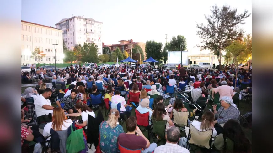 Odunpazarı’nda Yıldızlar Altında Sinema Keyfi Devam Ediyor