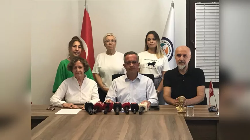 Kapanoğlu’ndan İklim ve Hayvan Hakları Çağrısı: “Hayatta Kalmak İçin Onlara İhtiyacımız Var”