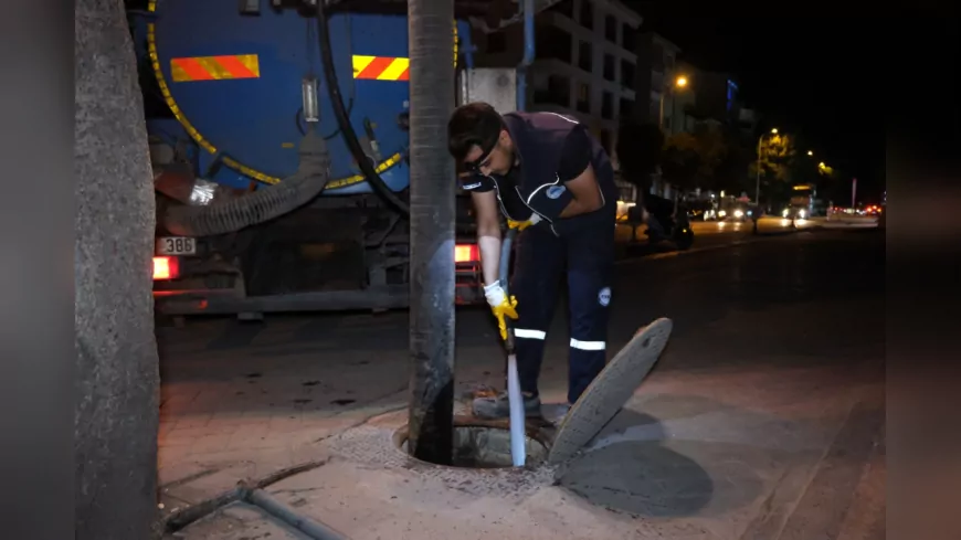 ESKİ Ekiplerinden Gece Mesaisi: Altyapıda Temizlik ve Bakım Çalışmaları Sürüyor