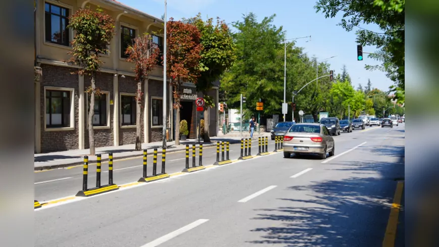 UKOME Kararıyla Atatürk Caddesi’nde Yeni Trafik Düzenlemesi: Cadde Ortadan İkiye Bölünüyor